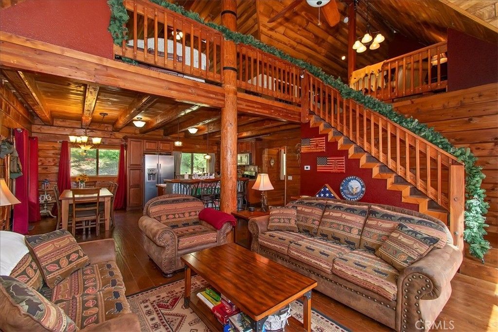 Image 8 of property listing at 116 E, Lake Arrowhead, CA 92352