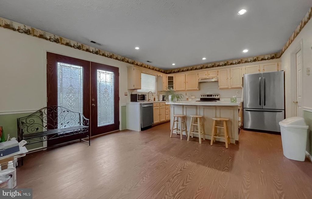 Image 30 of property listing at 5504 IRISH LORD PL, Waldorf, MD 20603