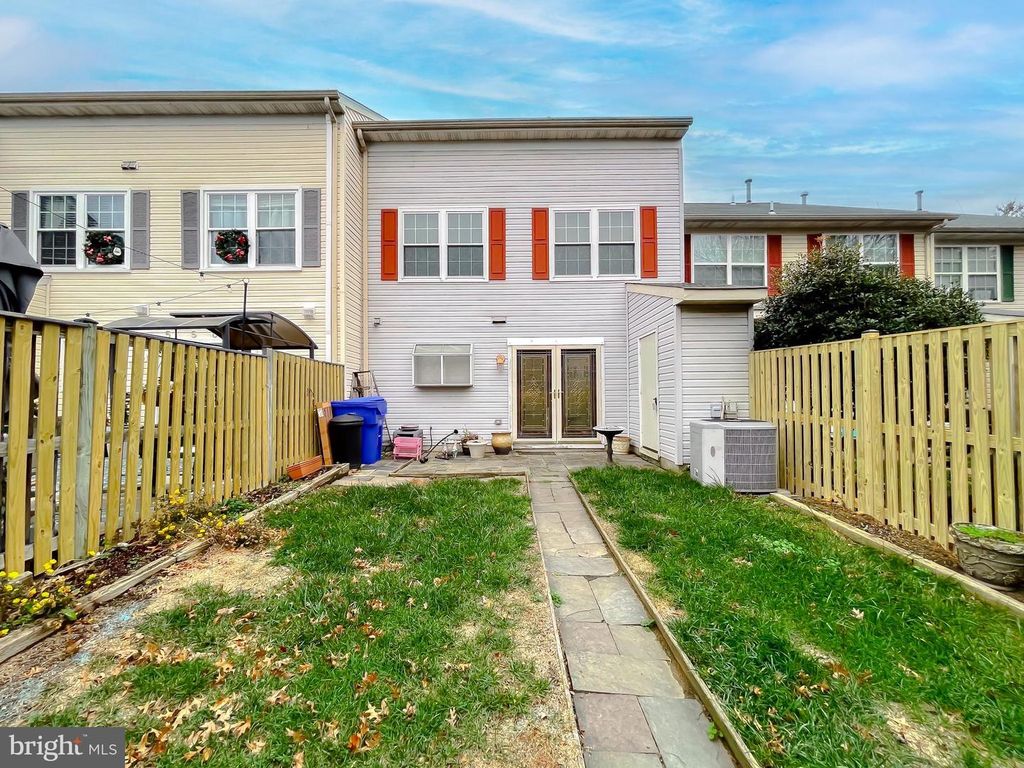 Image 37 of property listing at 5504 IRISH LORD PL, Waldorf, MD 20603