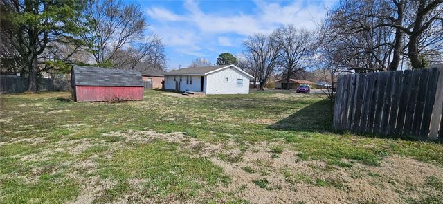 314 S Neal Street, Prairie Grove, AR 72753