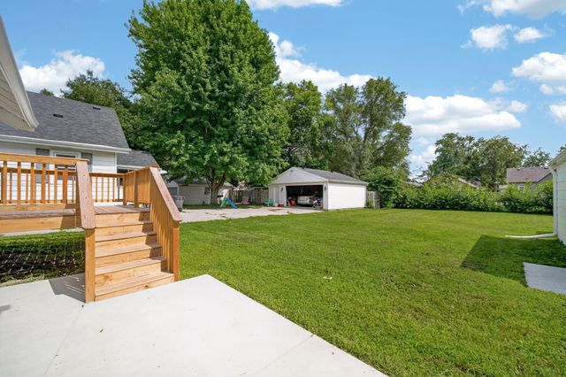 2733 E Grand Avenue, Des Moines, IA 50317