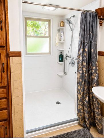 7850 21st AVENUE, Kenosha, WI 53143