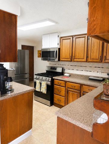 7850 21st AVENUE, Kenosha, WI 53143