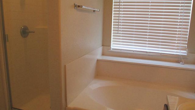 7905 Diamond Oak Drive, Texas City, TX 77591