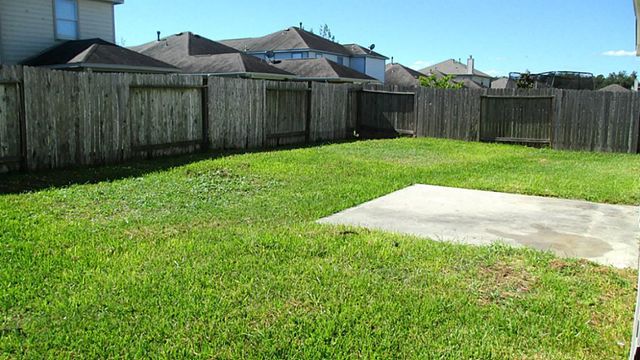 7905 Diamond Oak Drive, Texas City, TX 77591
