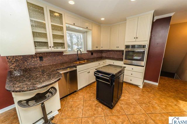 626 Austin Drive, St. Peter, MN 56082