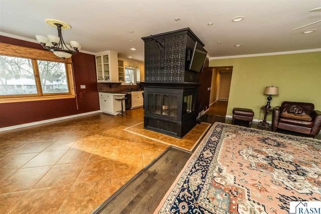 626 Austin Drive, St. Peter, MN 56082