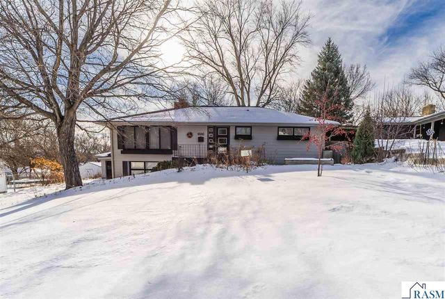 626 Austin Drive, St. Peter, MN 56082