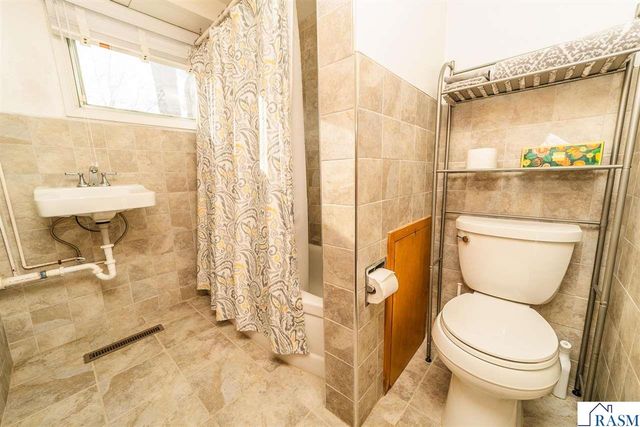 626 Austin Drive, St. Peter, MN 56082