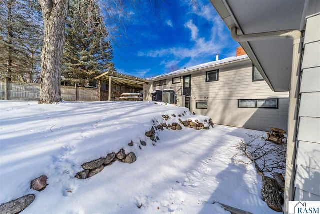 626 Austin Drive, St. Peter, MN 56082