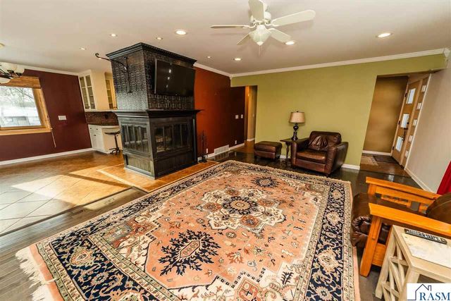 626 Austin Drive, St. Peter, MN 56082