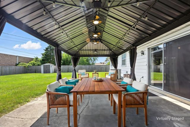 2715 Kenview Road S, Columbus, OH 43209
