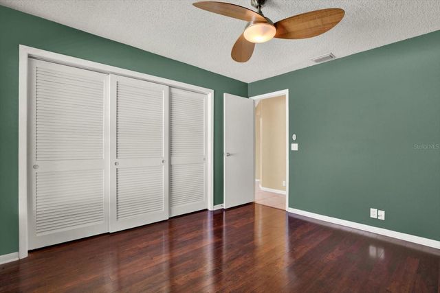 631 HOUSE WREN CIRCLE, Palm Harbor, FL 34683