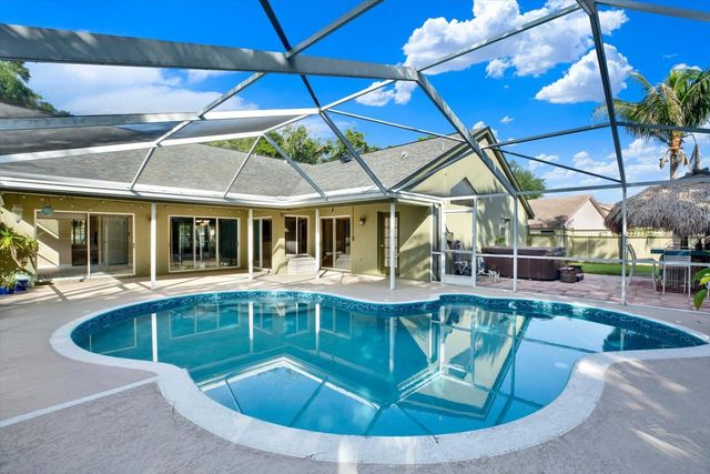 631 HOUSE WREN CIRCLE, Palm Harbor, FL 34683