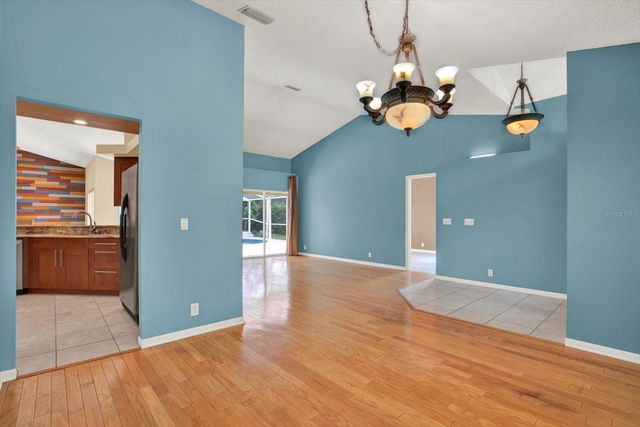 631 HOUSE WREN CIRCLE, Palm Harbor, FL 34683
