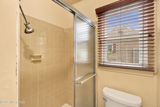 18 Scenic Drive, Freehold, NJ 07728