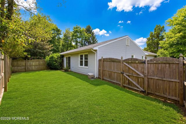 18 Scenic Drive, Freehold, NJ 07728