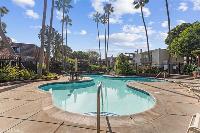 4406 Sea Harbour Drive, Huntington Beach, CA 92649