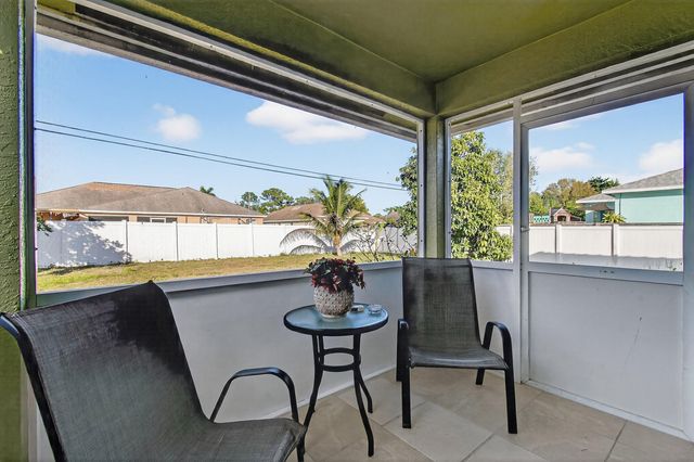 933 SW General Patton Terrace, Port St. Lucie, Port St Lucie, FL 34953