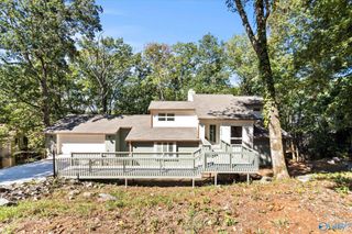 2534 Campcreek Circle, Huntsville, AL 35802