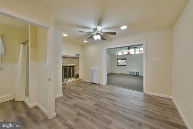 422 WILLOW GROVE AVE, Glenside, PA 19038