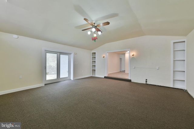 422 WILLOW GROVE AVE, Glenside, PA 19038