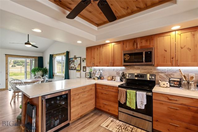 15 Sky View, Ennis, MT 59729