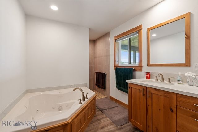 15 Sky View, Ennis, MT 59729