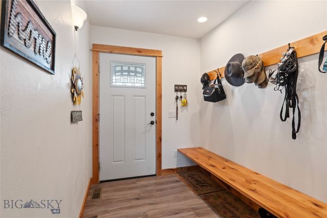 15 Sky View, Ennis, MT 59729