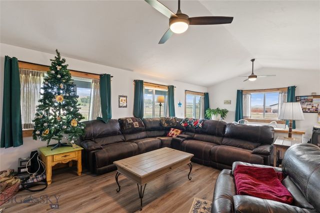 15 Sky View, Ennis, MT 59729