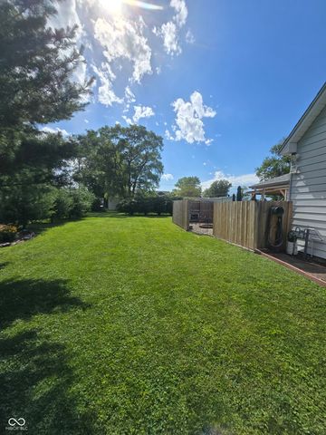 1028 N 11th Street, Elwood, IN 46036