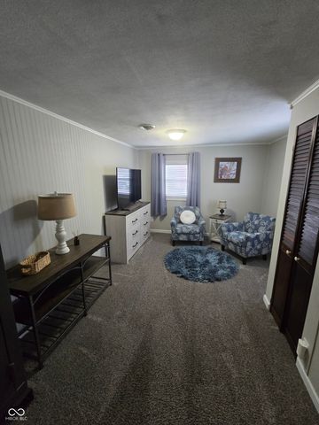 1028 N 11th Street, Elwood, IN 46036