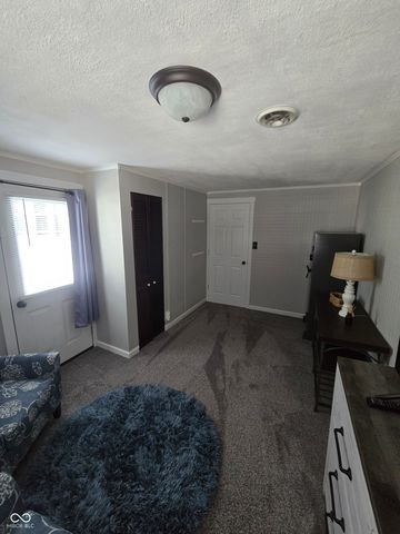 1028 N 11th Street, Elwood, IN 46036