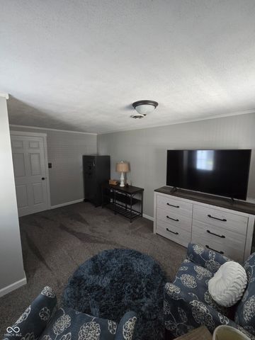 1028 N 11th Street, Elwood, IN 46036