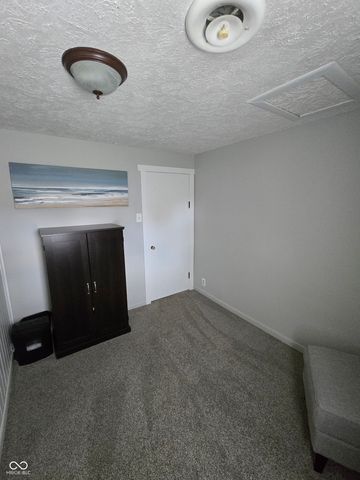 1028 N 11th Street, Elwood, IN 46036