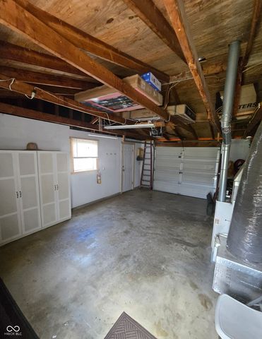 1028 N 11th Street, Elwood, IN 46036