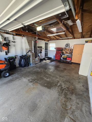 1028 N 11th Street, Elwood, IN 46036