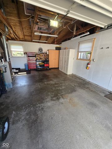 1028 N 11th Street, Elwood, IN 46036