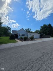 1028 N 11th Street, Elwood, IN 46036