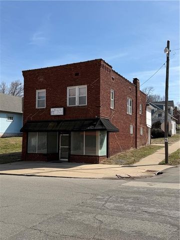 3002 Lafayette Street, St Joseph, MO 64507