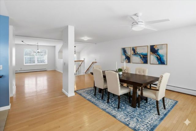 139 Stonington Circle, South Burlington, VT 05403