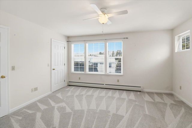 139 Stonington Circle, South Burlington, VT 05403