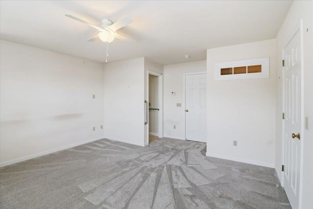 139 Stonington Circle, South Burlington, VT 05403