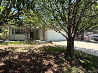 4788 Falcon Dr, Longmont, CO 80504