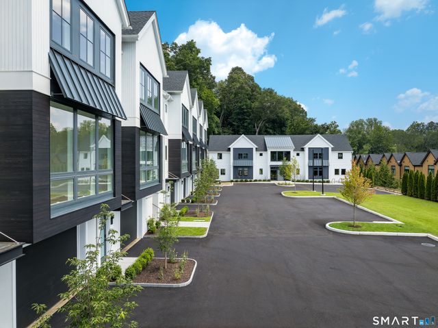 781 Post Road East 102, Westport, CT 06880