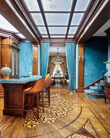 163 E 64TH Street, New York City, NY 10065