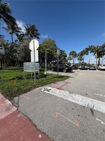 6484 Indian Creek Dr 107, Miami Beach, FL 33141