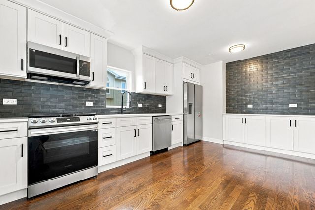 9524 Nashville Avenue, Oak Lawn, IL 60453