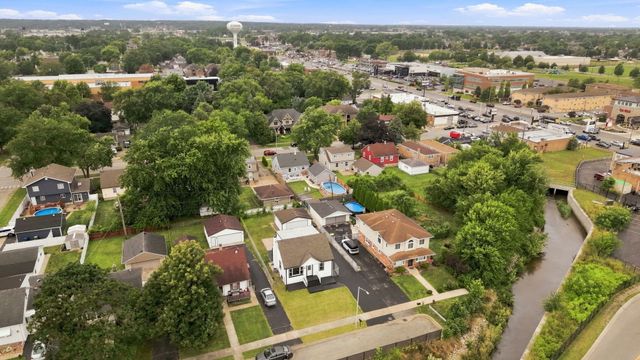 9524 Nashville Avenue, Oak Lawn, IL 60453