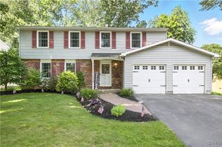 208 Single Drive, Clay, NY 13212